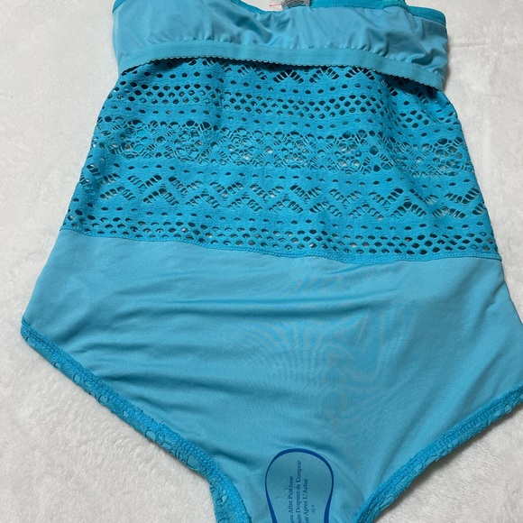 NWT LookBook Store Bathing Suit. - Picture 7 of 10